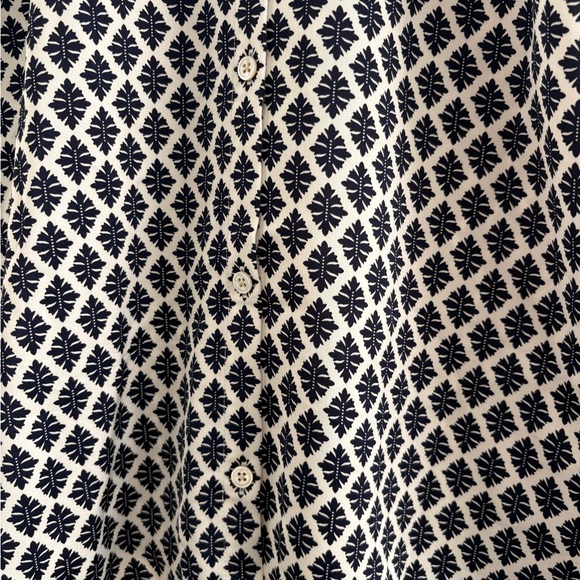 J. Jill Navy and White Patterned Blouse - Picture 4 of 7